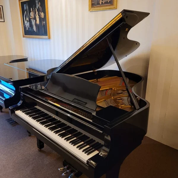 Piano Yamaha Gp S-400