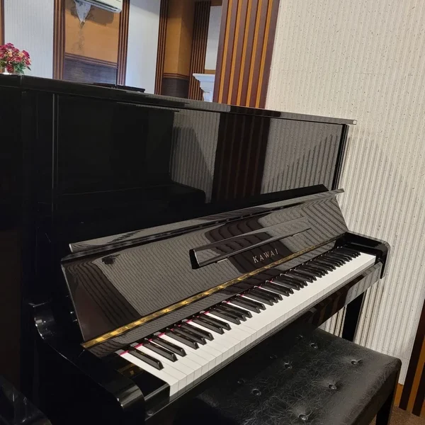 Piano Kawai NS-10