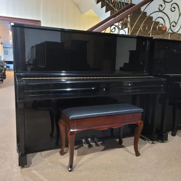 Piano Yamaha U1-A