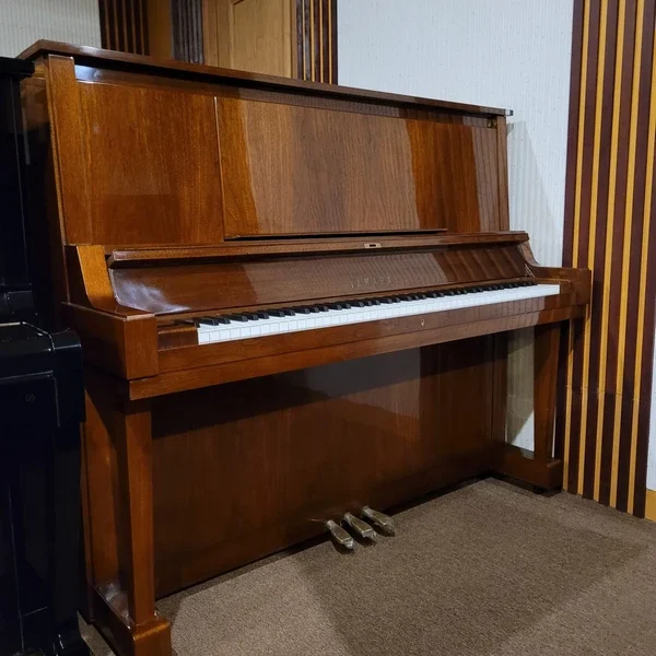Piano Yamaha W102B